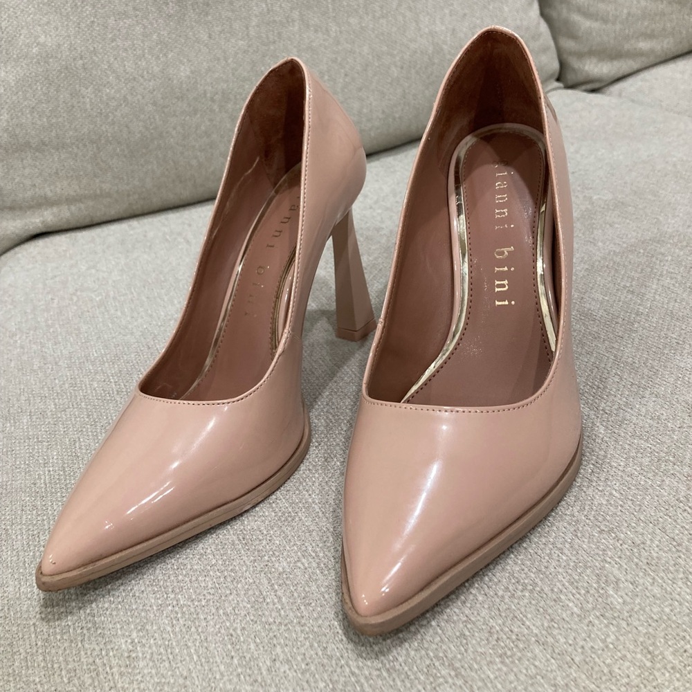 Giani Bini Women's Patent Pointed-Toe Pumps in Nude Pink - Picture 4 of 10